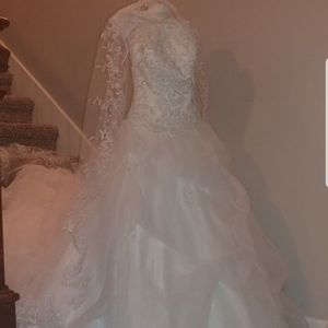 Wedding dress